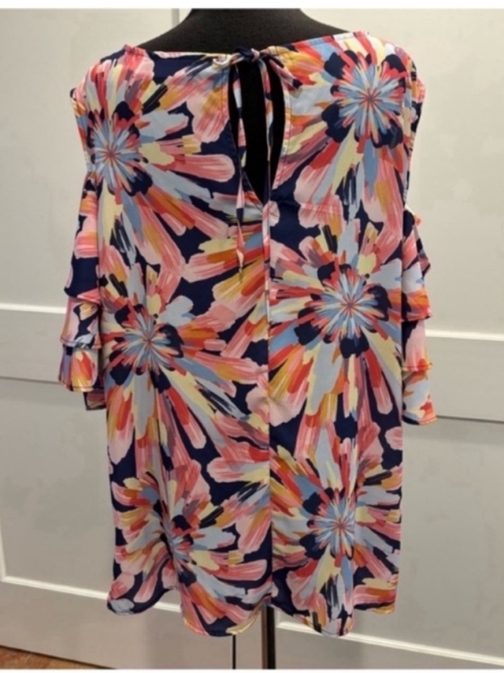 Staci Fratti Sweet Pea x NY&Co Floral Cold Shoulder Top Navy Pink Womens XL - Picture 5 of 11